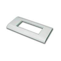 TWT TWT-FR45x90 Пластиковая накладка на цоколь с металлическим суппортом, 45х90, белая