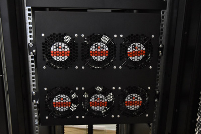 R-FAN-6K-1U-9005_4